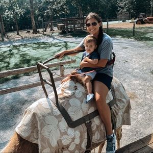 Meet your Posher, Mycah